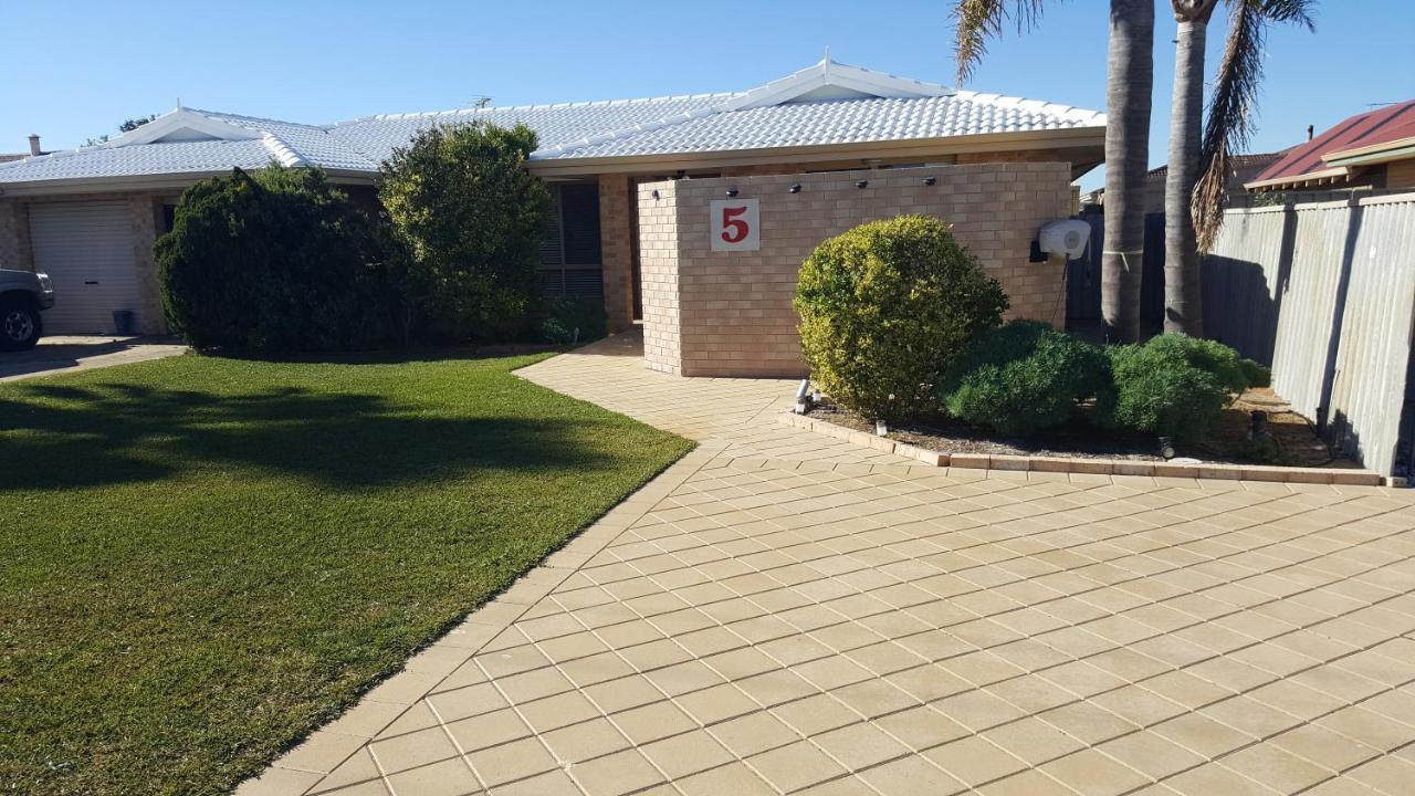 Alexander Drive B & B Esperance Exterior photo